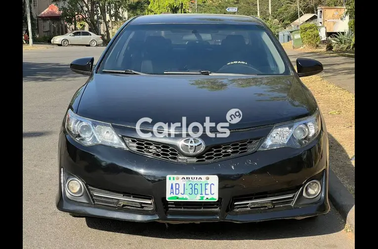 Nigerian Used Toyota Camry 2013 for sale in Garki, Abuja - photo 1 of 5