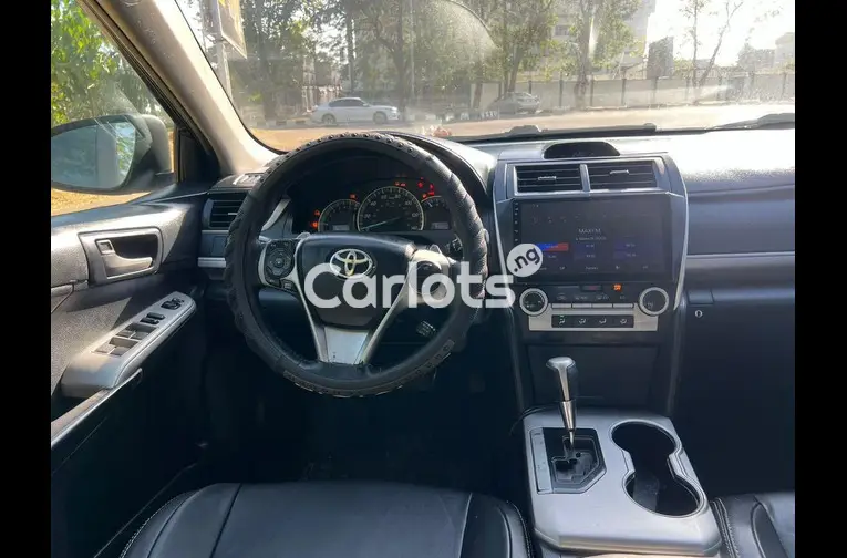 Nigerian Used Toyota Camry 2013 for sale in Garki, Abuja - thumbnail 5