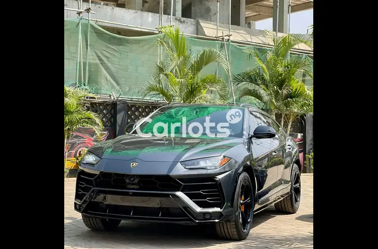 2019 LAMBORGHINI URUS - 1/5