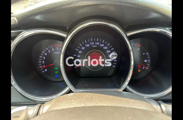 Neatly Used 2014 Kia Optima for sale in Garki, FCT - photo 3 of 5