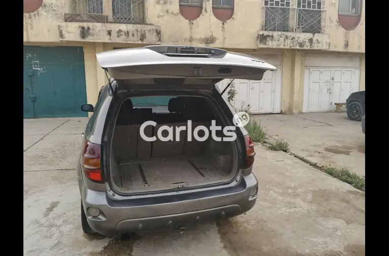 Pontiac Vibe 2004 for sale in Kano, Kano - photo 3 of 5