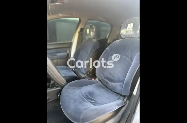 Used 2006 Peugeot 206 for sale in Garki, FCT - photo 2 of 5