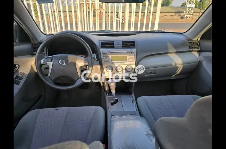 FOREIGN USED 2010 TOYOTA CAMRY for sale in Kaduna, Kaduna - thumbnail 2