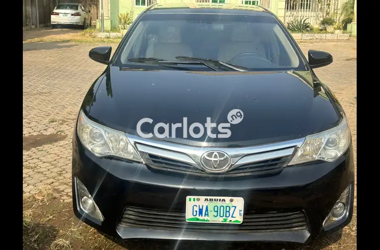 Nigerian Used Distress sale 2013 Toyota Camry for sale in Garki, FCT - thumbnail 1