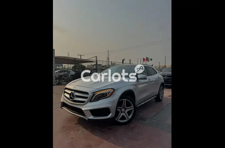 Pre-Owned 2015 Mercedes Benz GLA250