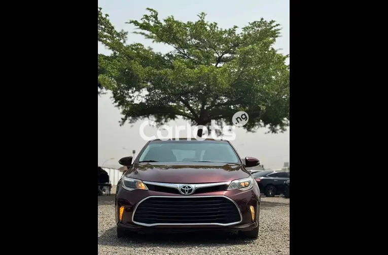 SUPER CLEAN 2013 TOYOTA AVALON XLE - 1/5