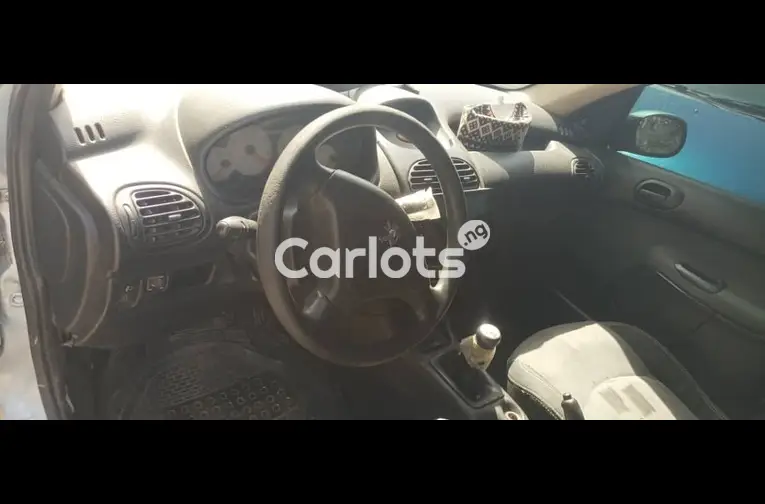 EXTREMELY CLEAN USED 2004 PEUGEOT 206 for sale in Kano - thumbnail 2