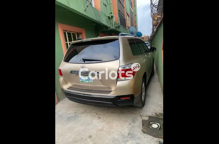 TOKS Standard Direct 2012 Toyota Highlander for sale in Surulere, Lagos - photo 5 of 5