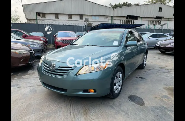 2008 Toyota Camry LE - 2/5