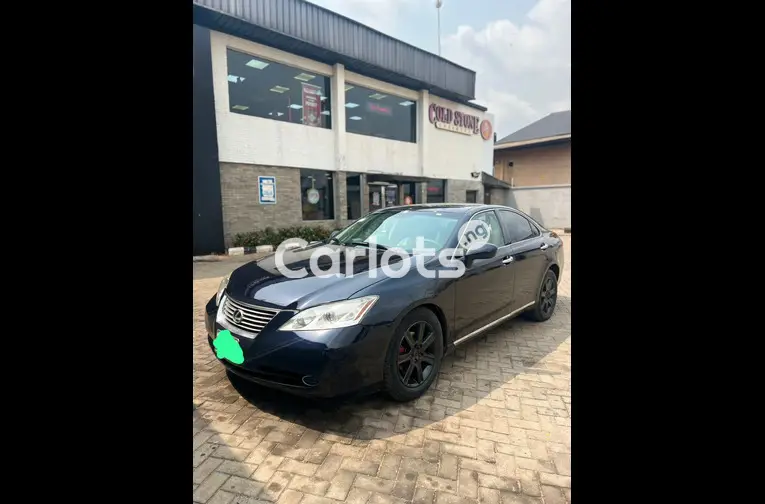 Neatly Used 2010 Lexus ES 350