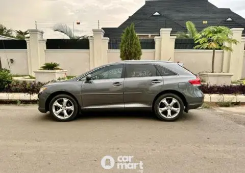 Foreign Used 2009 Toyota Venza V6 - 2/9