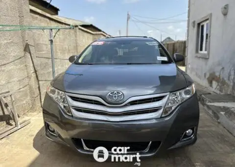 Clean Foreign used 2010 Toyota Venza V6 - 1/16