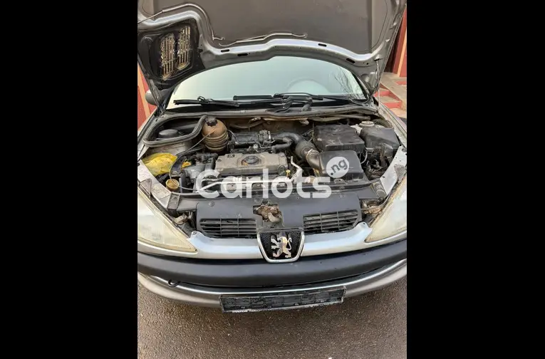 Used 2004 Peugeot 206 for sale in Kaduna, Kaduna - photo 4 of 5