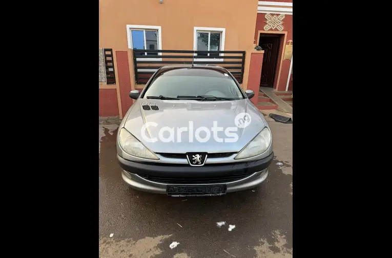 Used 2004 Peugeot 206 for sale in Kaduna, Kaduna - photo 1 of 5