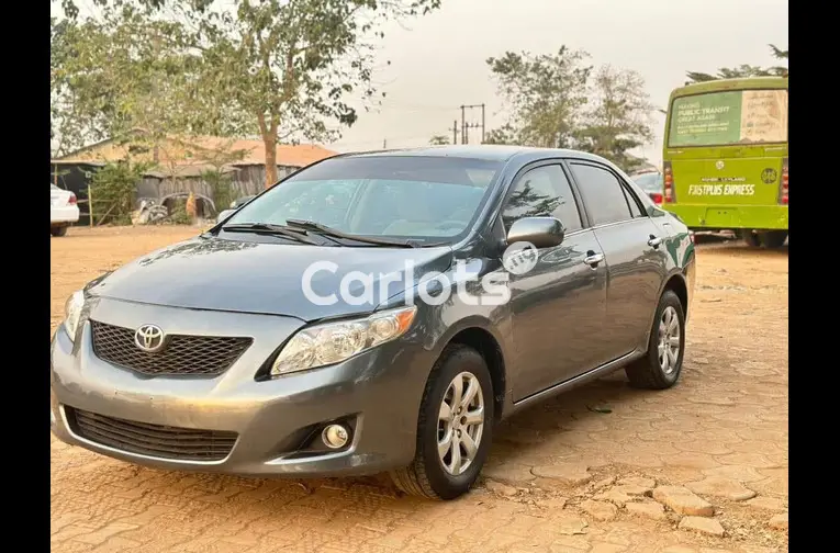 2010 TOYOTA COROLLA