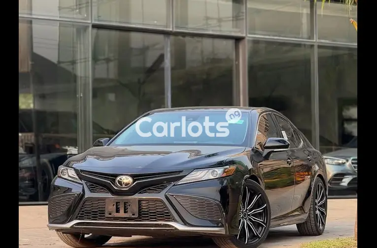 FOREIGN USED 2021 TOYOTA CAMRY XSE for sale in Kado
