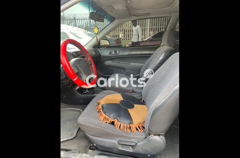 Nigerian Used 2000 Honda Civic for sale in Kano - photo 2 of 5