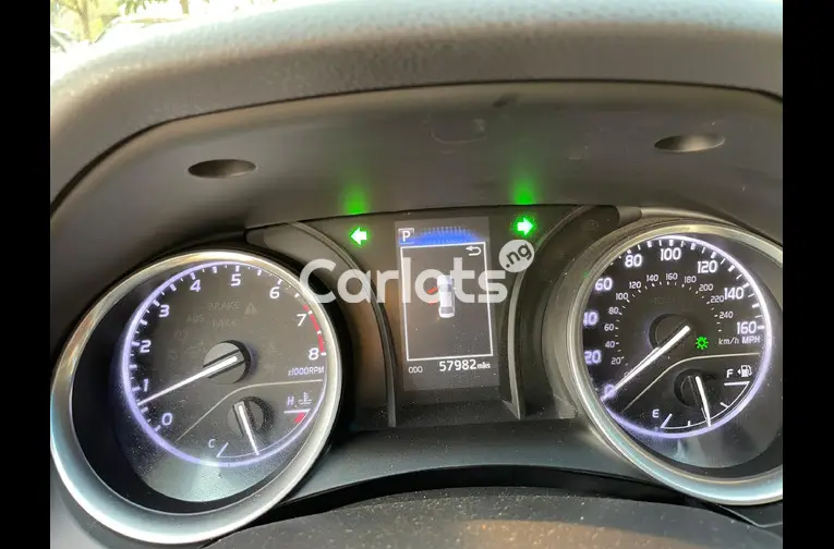 USED 2018 TOYOTA CAMRY for sale in Abuja, FCT - thumbnail 2
