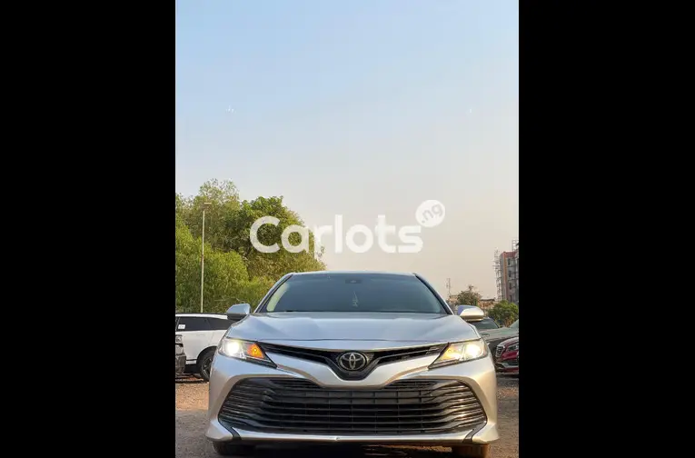 USED 2018 TOYOTA CAMRY for sale in Abuja, FCT - photo 1 of 5