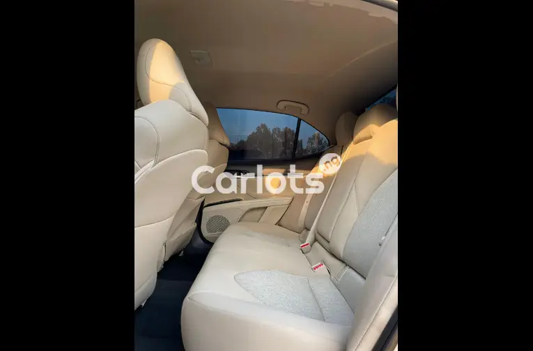 USED 2018 TOYOTA CAMRY for sale in Abuja, FCT - thumbnail 5