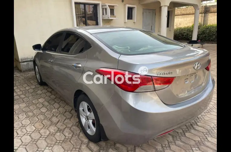 DISTRESS SALE 2013 HYUNDAI ELANTRA for sale in Kaduna, Kaduna - photo 4 of 5
