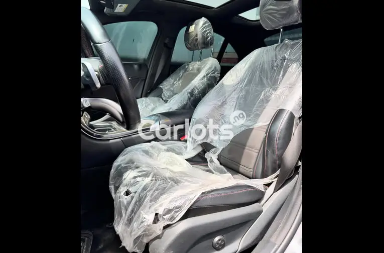 FOREIGN USED 2018 MERCEDES BENZ C43 for sale in Abuja, FCT - photo 3 of 5