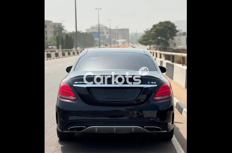 FOREIGN USED 2018 MERCEDES BENZ C43 for sale in Abuja, FCT - thumbnail 5