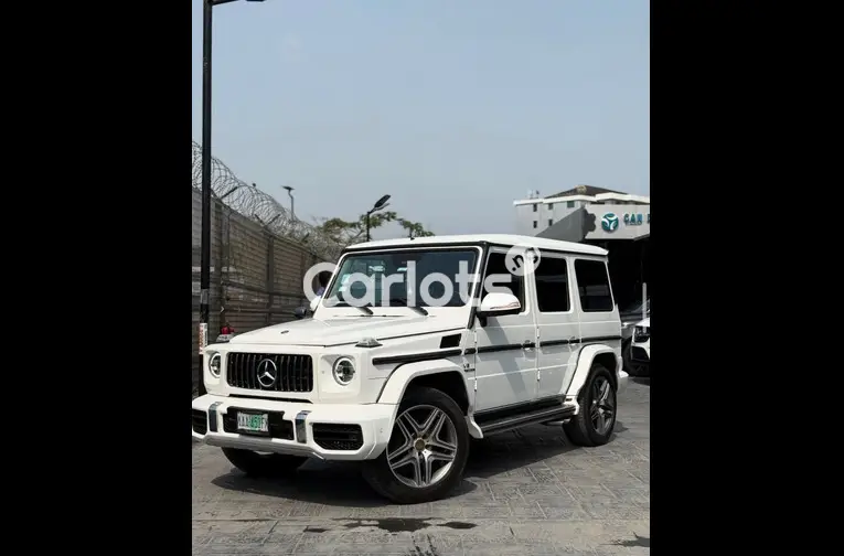 Pre-Owned 2010 Mercedes Benz G500