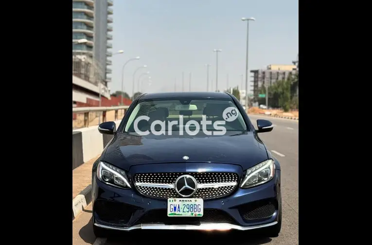 EXTREMELY CLEAN 2015 MERCEDES C300 for sale in Abuja