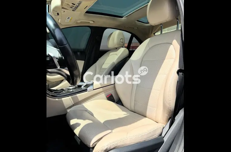 EXTREMELY CLEAN 2015 MERCEDES C300 for sale in Abuja, FCT - photo 3 of 5