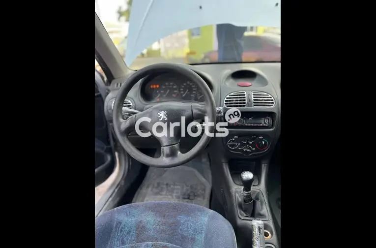 Used 2004 Peugeot 206 for sale in Kano, Nigeria - thumbnail 3