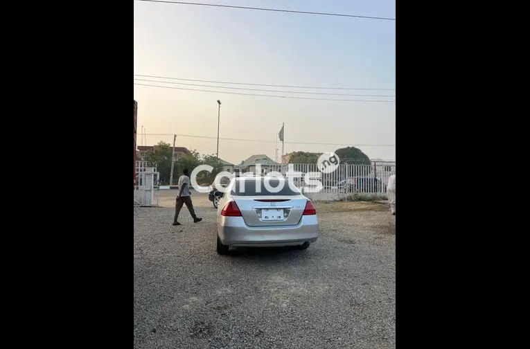 Foreign Used EXTREMELY CLEAN 2005 HONDA ACCORD for sale in Kano - photo 3 of 5