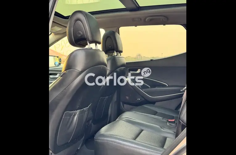 Foreign Used 2012 Hyundai Santa fe Sport for sale in Abuja, FCT - photo 2 of 5