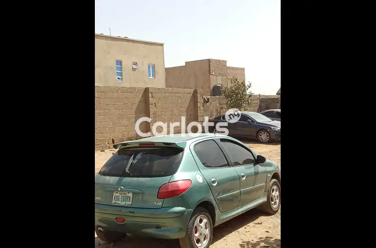 Used 2004 Peugeot 206 for sale in Kano, Nigeria - thumbnail 5