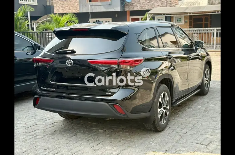 Tokunbo 2020 Toyota Highlander XLE - 4/5