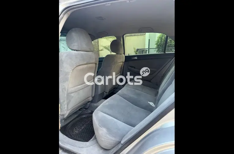 Used Honda Accord 2005 for sale in Kano - thumbnail 2