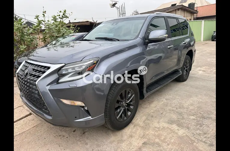 2020 Lexus GX460 Premium Edition - 3/5