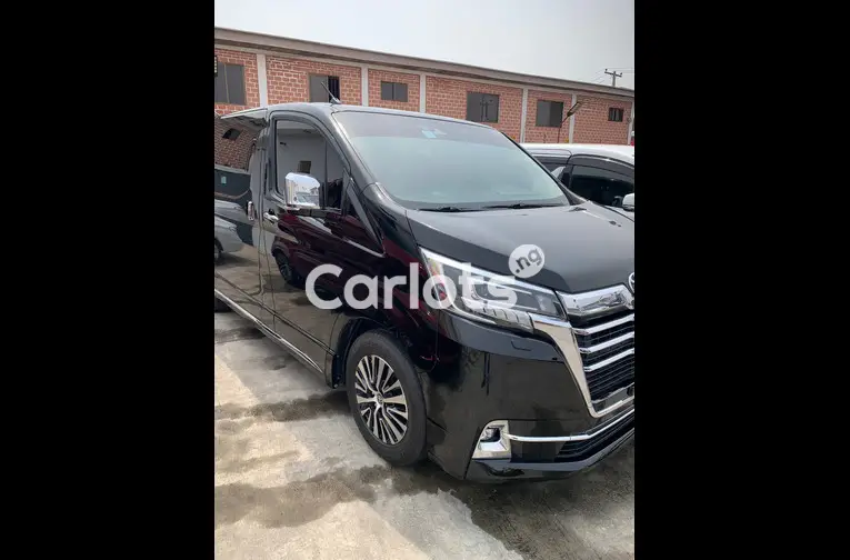 New Arrival Foreign Used 2020 Toyota Granvia Premt