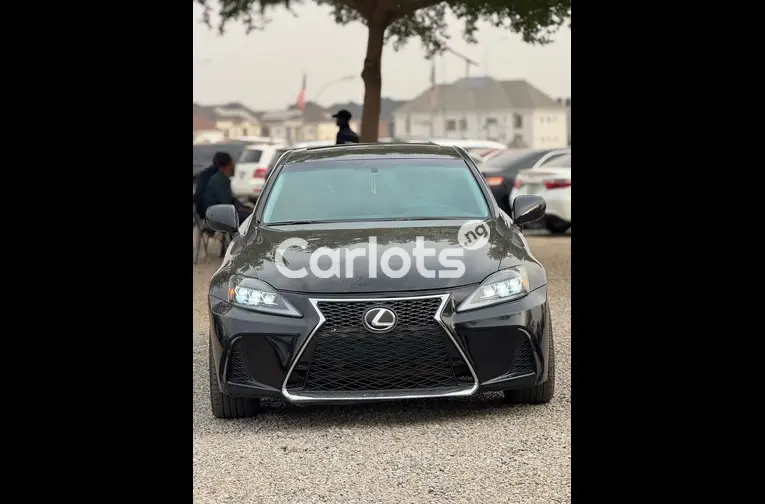 2018 UPGRADED LEXUS IS250