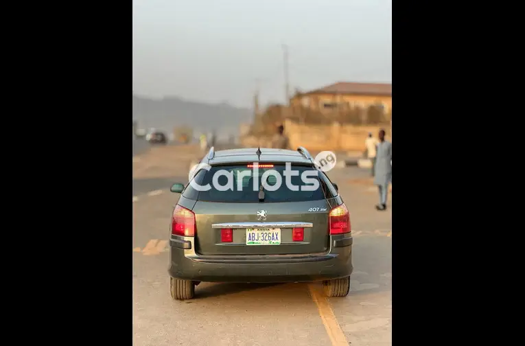 Nigerian Used Peugeot 307 2004 for sale in Abuja - photo 5 of 5