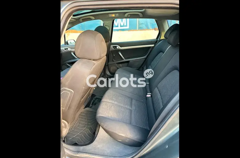 Nigerian Used Peugeot 307 2004 for sale in Abuja - photo 4 of 5