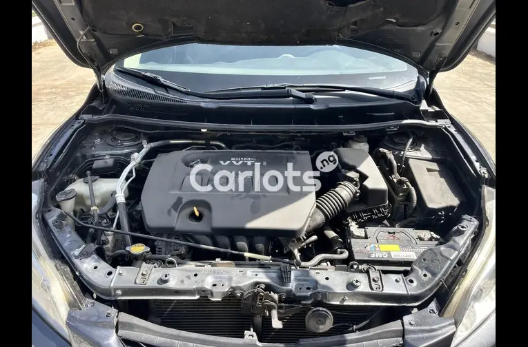 Foreign Used 2009 TOYOTA MATRIX for sale in Kaduna - thumbnail 5
