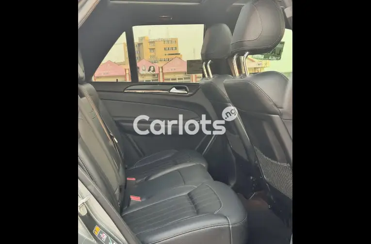 2017 MERCEDES BENZ GLE 350 for sale in Abuja, FCT - thumbnail 3