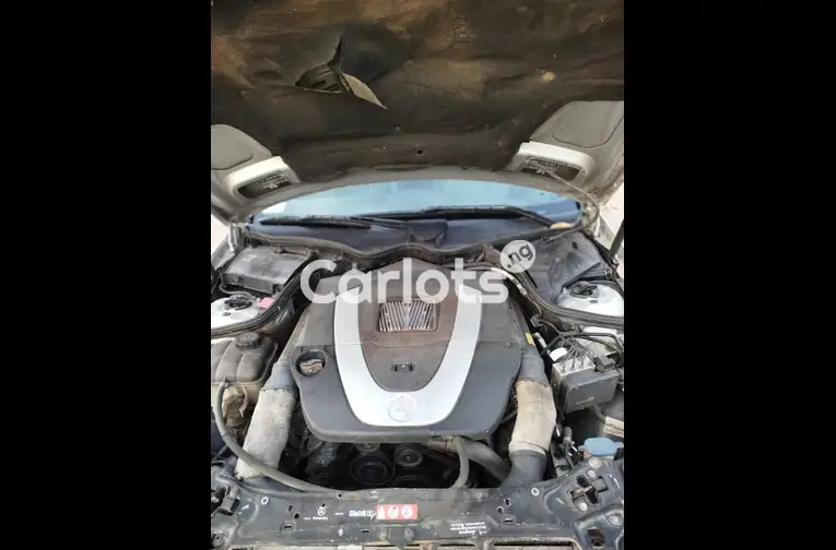 Used Mercedes Benz CLK350 2006 for sale in Abuja, FCT - photo 4 of 5