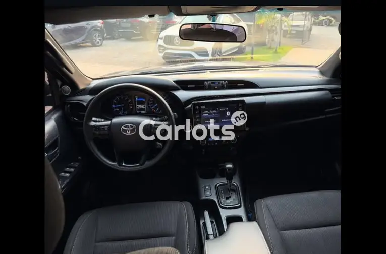 FOREIGN USED 2023 TOYOTA HILUX ADVENTURE for sale in Abuja, FCT - photo 4 of 5
