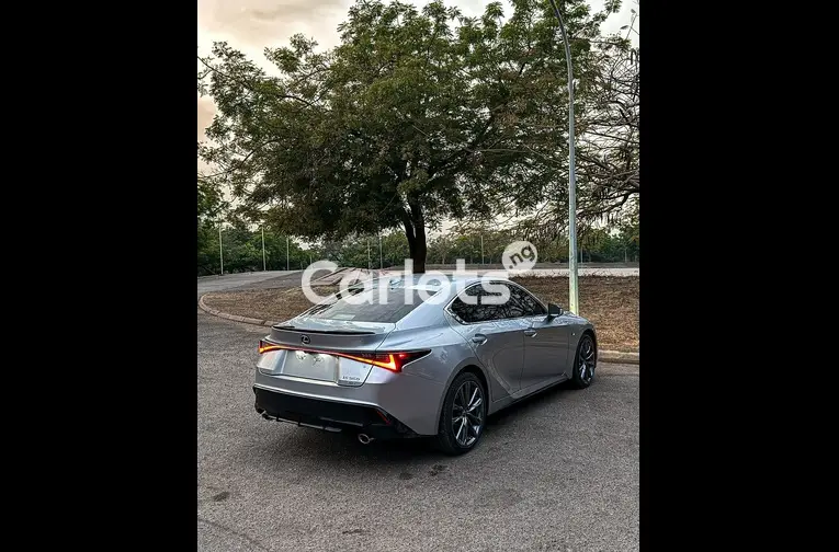 2022 LEXUS IS350 F-SPORT - 5/5