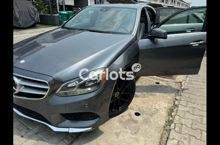 Toks 2016 Mercedes Benz E350 - 2/5