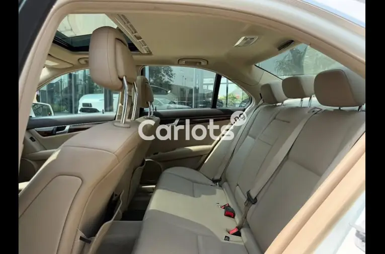 FOREIGN USED 2013 MERCEDES BENZ C300 for sale in Abuja, FCT - photo 2 of 5