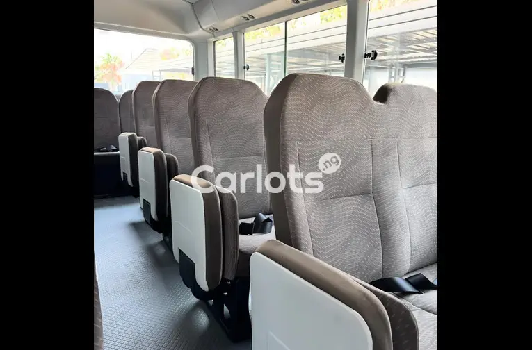 TOYOTA COASTER for sale in Kado, FCT - thumbnail 3