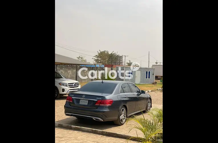 Sharp Foreign Used 2013 Mercedes Benz E350 for sale in Garki, FCT - photo 5 of 5